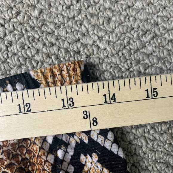 Pretty Little Thing Womens Skirt Size 10 Taupe Snakeskin Print Mini Cloressa - Picture 8 of 11